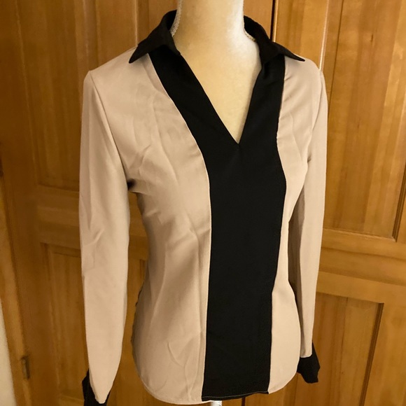 Two Tone Collared Blouse - Picture 10 of 15
